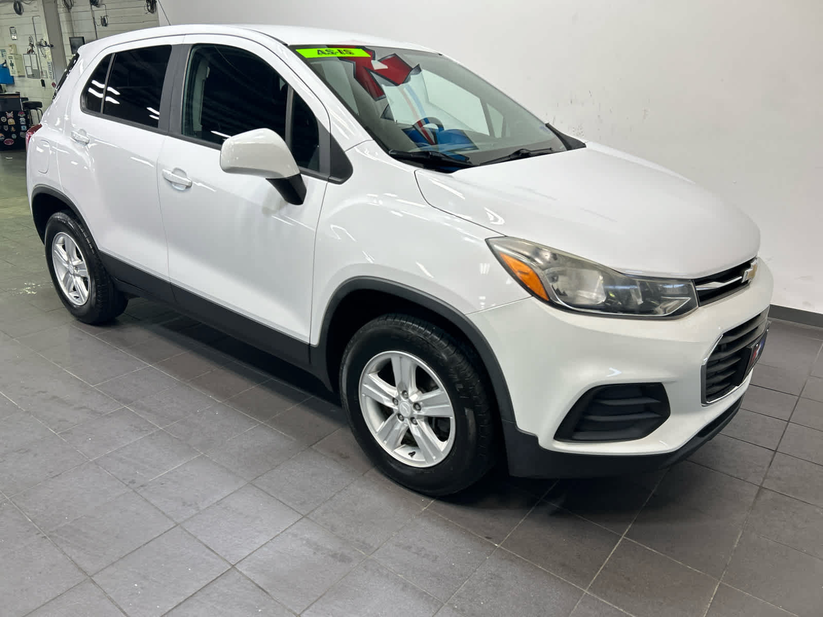 Used 2017 Chevrolet Trax LS AWD/4WD image 2