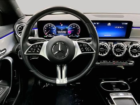 Used 2025 Mercedes-Benz CLA 250 image 6