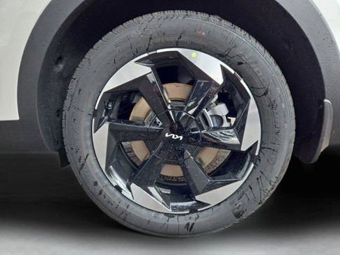 New 2026 Kia Sportage EX image 44