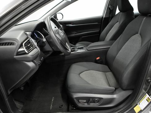 Used 2023 Toyota Camry LE FWD image 18