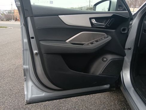 Used 2023 Acura MDX SH-AWD image 36