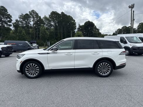 Used 2023 Lincoln Aviator Reserve w/ Equipment Group 201A RWD image 4