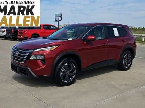 Used 2025 Nissan Rogue SV FWD image 4