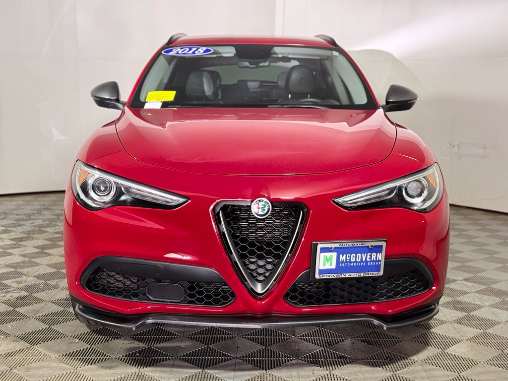 Used 2018 Alfa Romeo Stelvio Sport w/ Quick Order Package 22J Sport AWD/4WD image 10