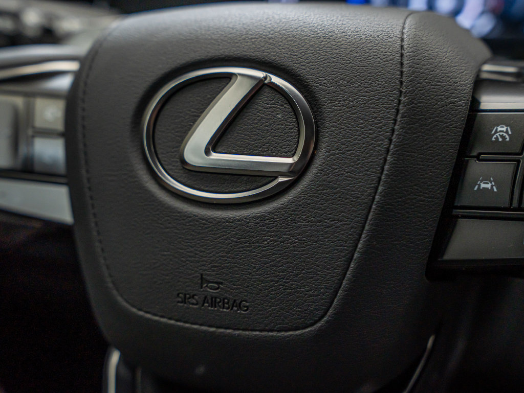 Used 2024 Lexus RX 500h F Sport w/ Cold Area Package AWD/4WD image 33