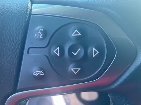 Used 2018 Chevrolet Silverado 1500 LT w/ All Star Edition image 19