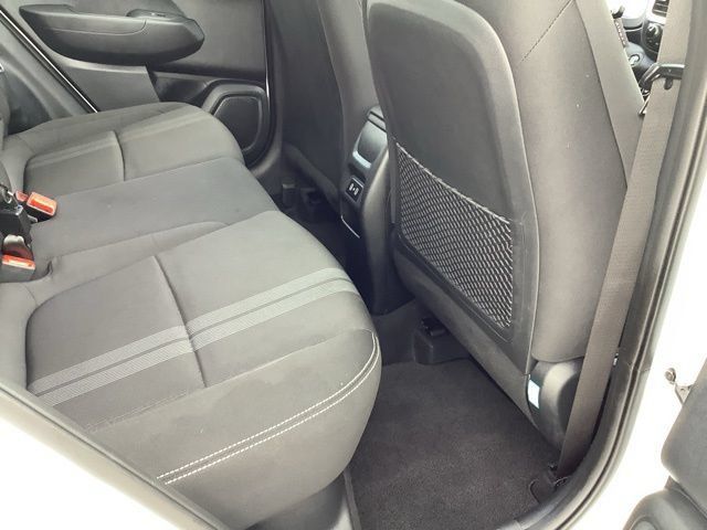 Used 2026 Hyundai Venue SEL FWD image 23