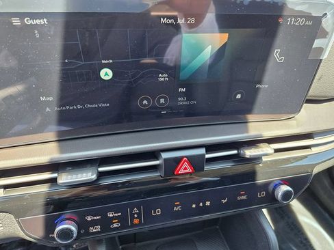 New 2026 Kia Sportage SX FWD image 2