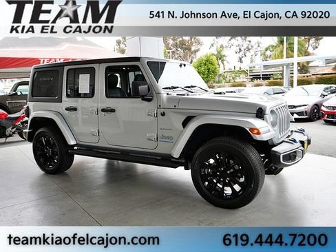 Used 2023 Jeep Wrangler Unlimited Sahara AWD/4WD image 10