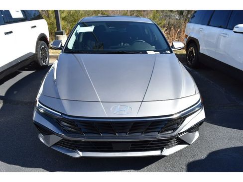 New 2026 Hyundai Elantra Limited image 6