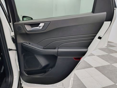 Used 2024 Ford Escape ST-Line Select w/ Tech Pack #2 image 30