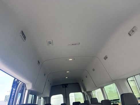 Used 2025 Ford Transit 350 XLT RWD image 10