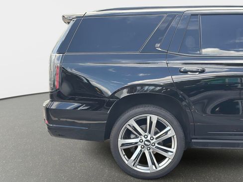 Used 2025 Cadillac Escalade Sport Platinum AWD/4WD image 18
