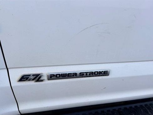 Used 2017 Ford F250 XL w/ Power Equipment Group AWD/4WD image 38