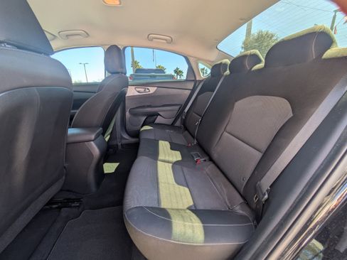 Certified 2022 Kia Forte FE image 13