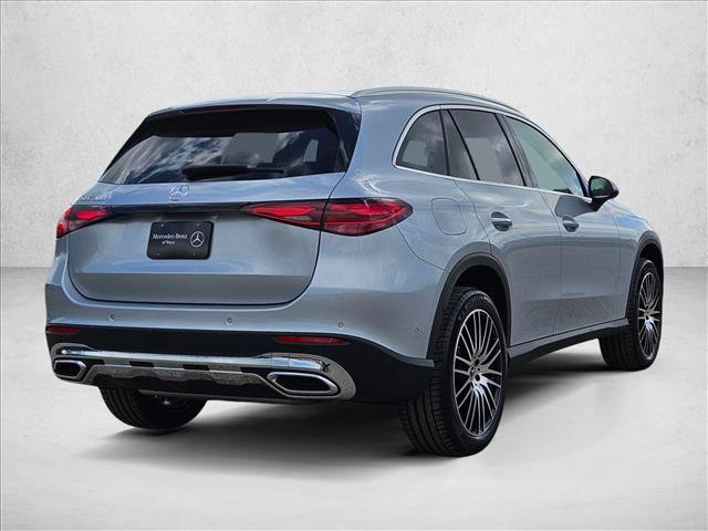 Used 2026 Mercedes-Benz GLC 300 image 2