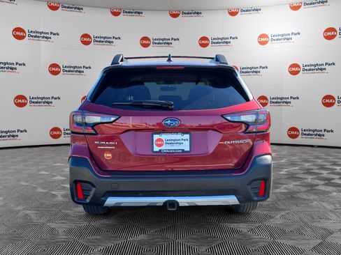 Used 2022 Subaru Outback Limited image 6