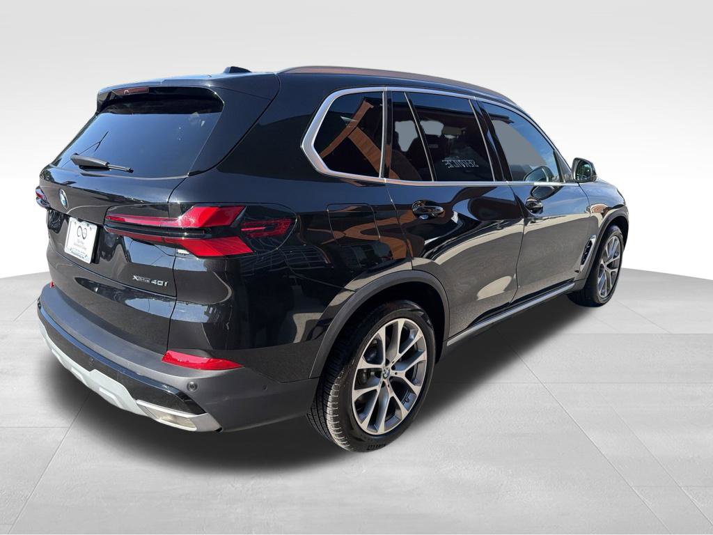 Used 2024 BMW X5 xDrive40i w/ Parking Assistance Package AWD/4WD image 8