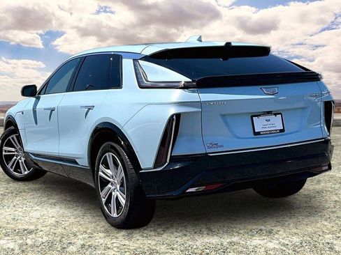 Certified 2024 Cadillac Lyriq Tech w/ Driver Assist Package AWD/4WD image 4