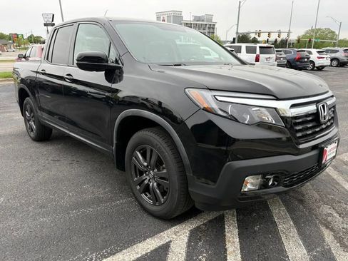 Used 2017 Honda Ridgeline Sport image 7