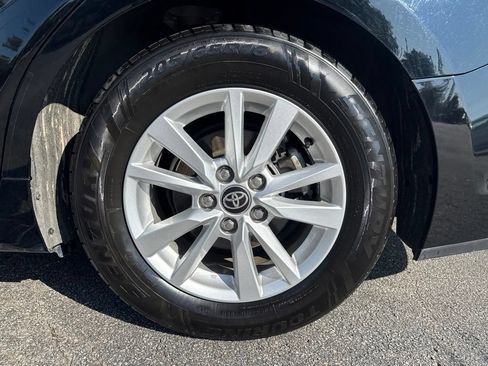 Used 2025 Toyota Camry LE FWD image 47