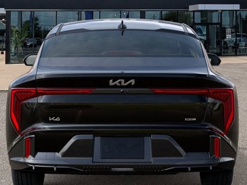 New 2025 Kia K4 GT-Line image 13