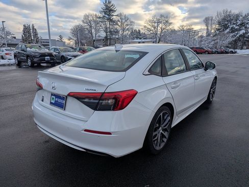 Used 2024 Honda Civic Touring image 6
