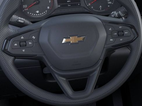 Used 2026 Chevrolet Trax LS w/ Driver Confidence Package FWD image 19