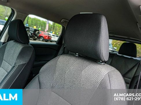 Used 2025 Nissan Rogue SV image 18