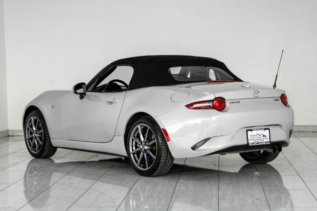 Used 2016 MAZDA MX-5 Miata Grand Touring RWD image 12