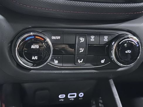 Used 2023 Chevrolet TrailBlazer RS w/ Convenience Package AWD/4WD image 30