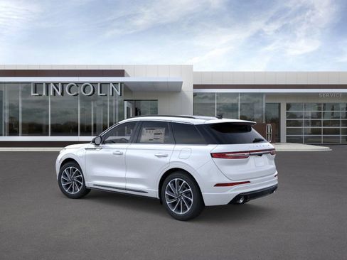 New 2026 Lincoln Corsair Grand Touring w/ Rear Removable Package Tray image 4