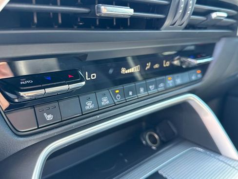 Certified 2024 MAZDA CX-90 3.3 Turbo w/ Preferred Plus AWD/4WD image 13