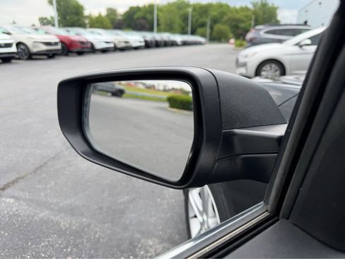 Used 2022 Chevrolet Malibu LS FWD image 22