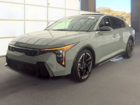 Used 2025 Kia K4 GT-Line Turbo w/ GT-Line Premium Package FWD image 1