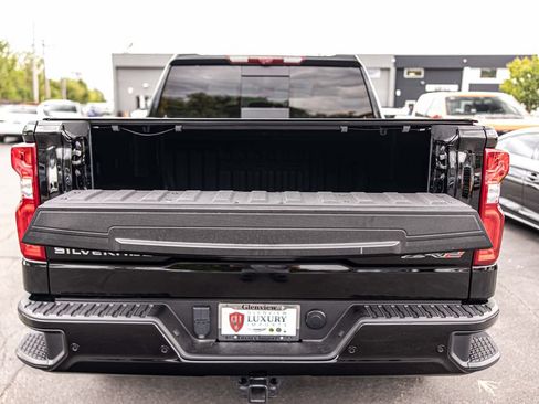 Used 2022 Chevrolet Silverado 1500 ZR2 w/ Technology Package AWD/4WD image 13