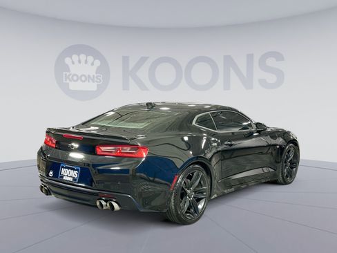 Used 2017 Chevrolet Camaro LT image 7