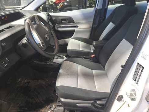 Used 2012 Toyota Prius C Three image 13