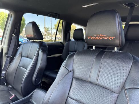 Used 2022 Honda Pilot TrailSport image 26