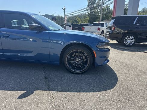Used 2021 Dodge Charger SXT w/ Plus Group AWD/4WD image 2