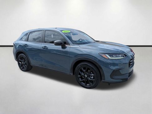 Used 2025 Honda HR-V Sport image 2