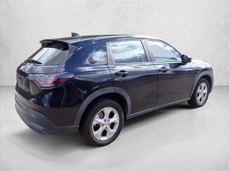Used 2023 Honda HR-V LX video 3