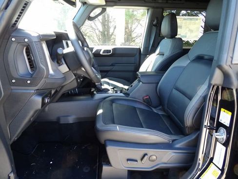 New 2026 Ford Bronco Outer Banks w/ Sasquatch Package AWD/4WD image 13