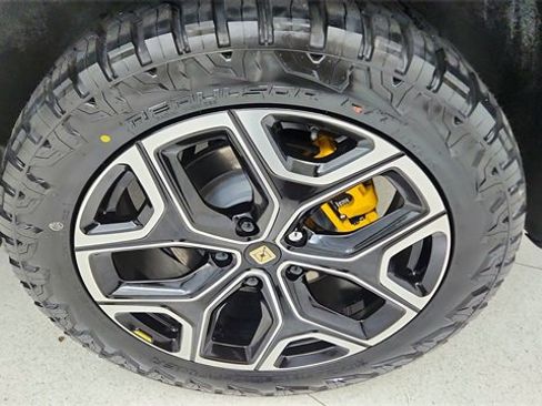 Used 2024 Rivian R1S Launch Edition image 60