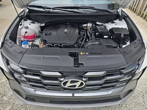 Used 2025 Hyundai Tucson SEL FWD image 11