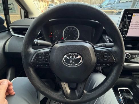 Used 2020 Toyota Corolla LE image 22