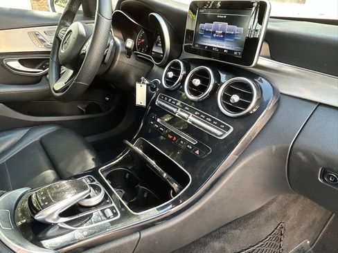 Used 2016 Mercedes-Benz C 300 4MATIC Sedan image 35