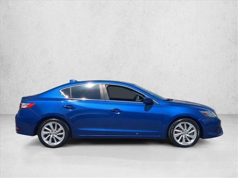 Used 2017 Acura ILX w/ AcuraWatch Plus Package FWD image 5