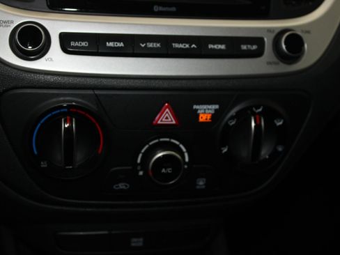 Used 2022 Hyundai Accent SE image 22