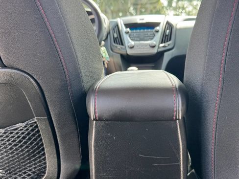 Used 2015 Chevrolet Equinox LS AWD/4WD image 16